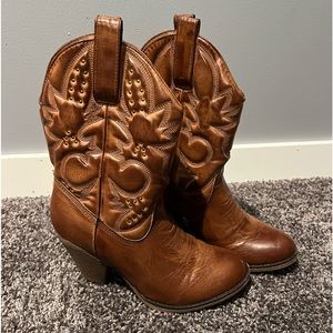 Call it spring cowgirl boots